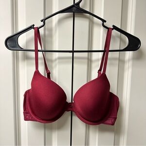 Calvin Klein Red Adjustable Underwire T-shirt Bra 34C